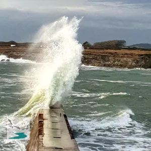 Digue de Kerroc'h Ploemeur sous la tempête
